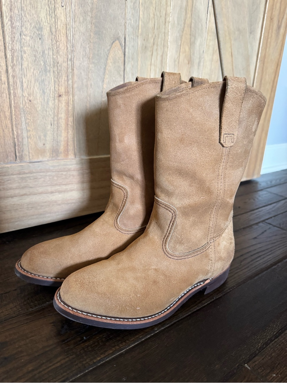 Red Wing Pecos (8060) with Hawthorne Muleskinner Leather
